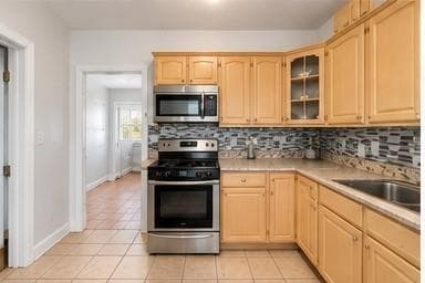 Multi Family at 50 52 Primrose Street, Pawtucket, photo 11 of 23