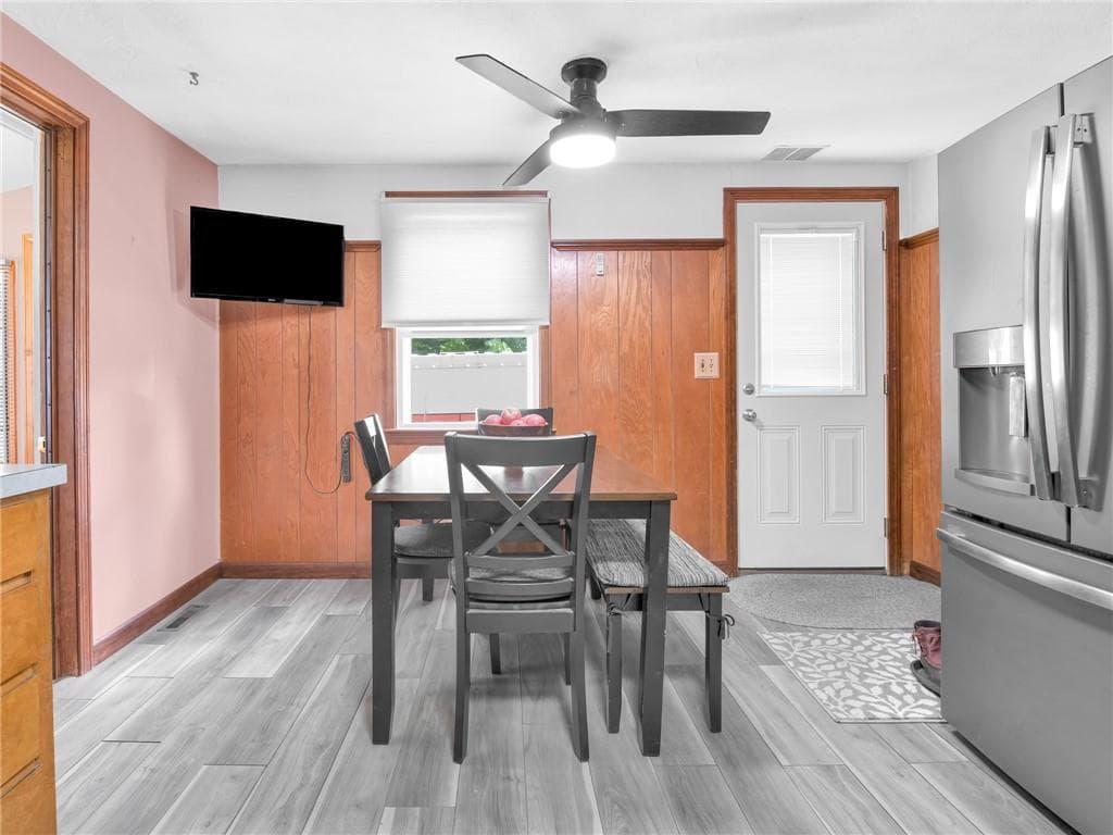 Single Family Residence at 73 Salix Street, Warwick, photo 13 of 28