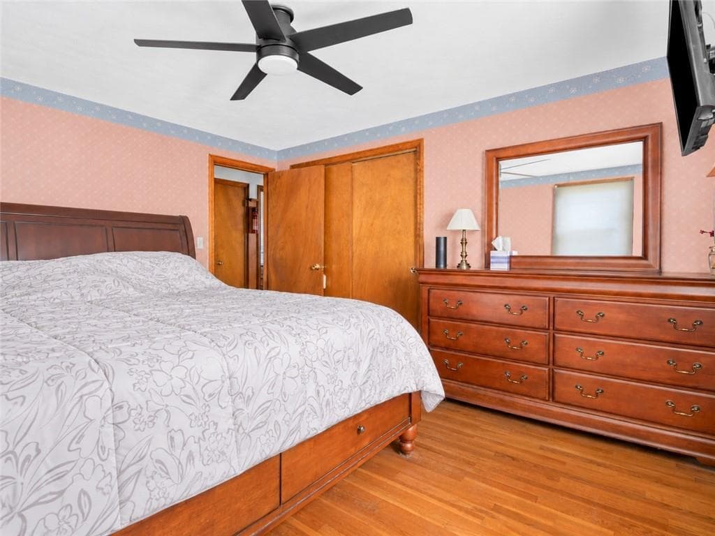 Single Family Residence at 73 Salix Street, Warwick, photo 17 of 28