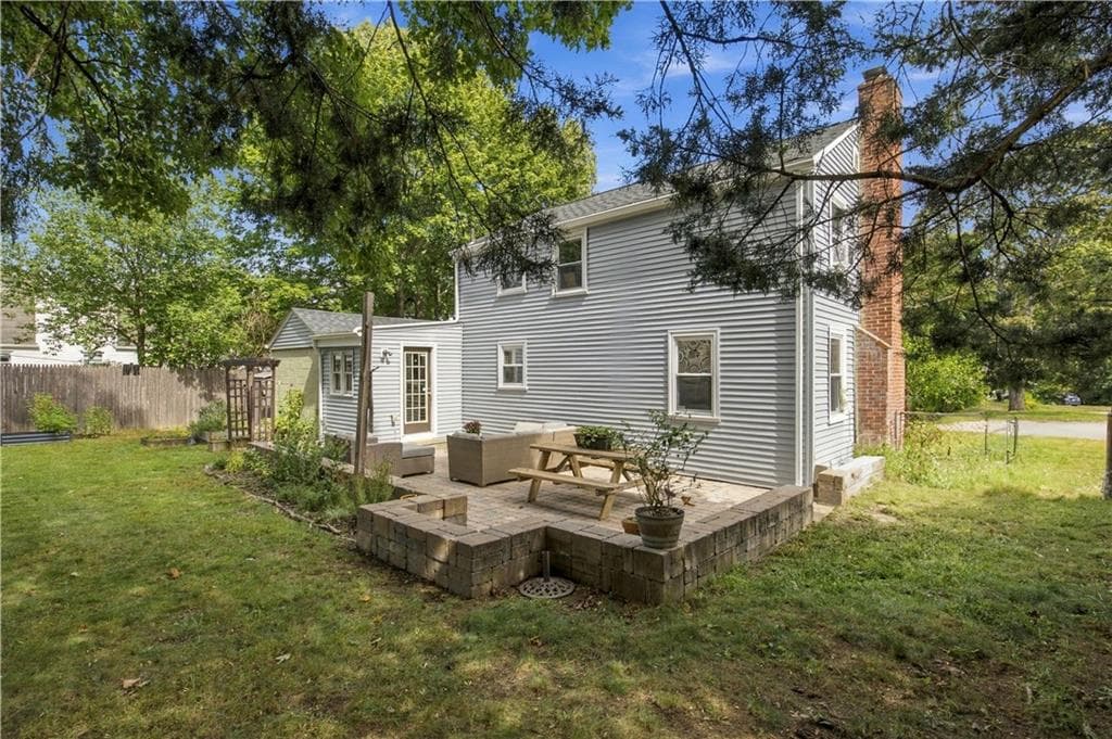 Single Family Residence at 60 Parkway Drive, Warwick, photo 27 of 33
