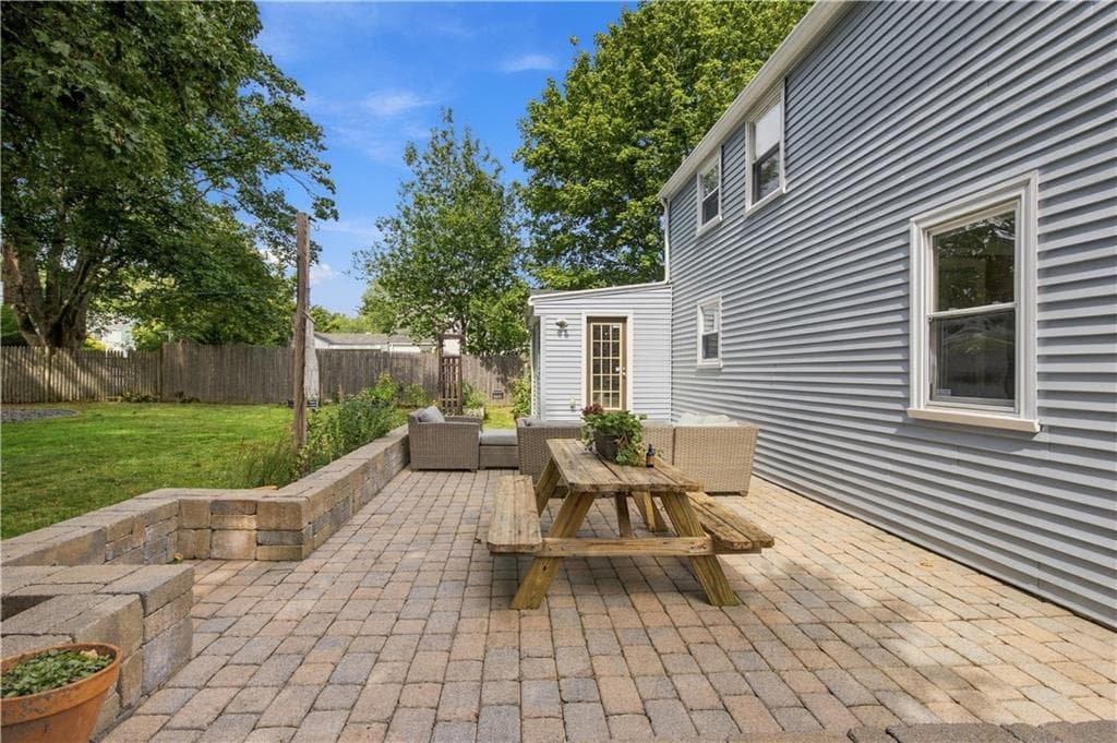 Single Family Residence at 60 Parkway Drive, Warwick, photo 28 of 33