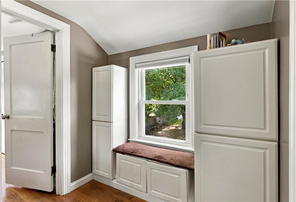 Single Family Residence at 60 Parkway Drive, Warwick, photo 19 of 33