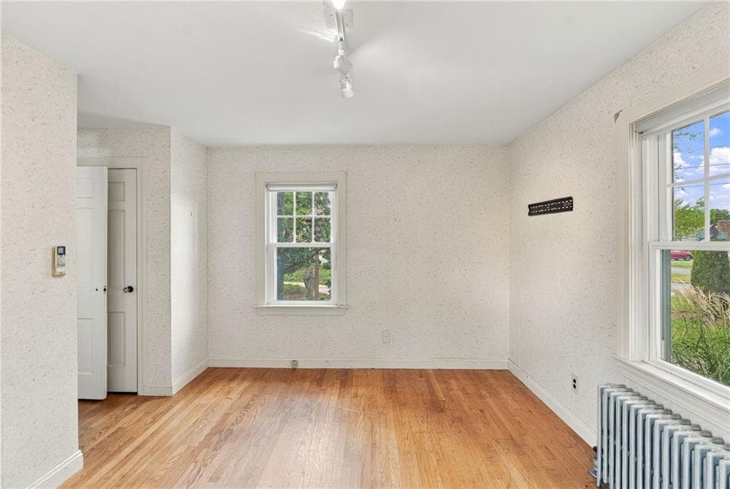 Single Family Residence at 2 Elton Circle, Cranston, photo 8 of 17