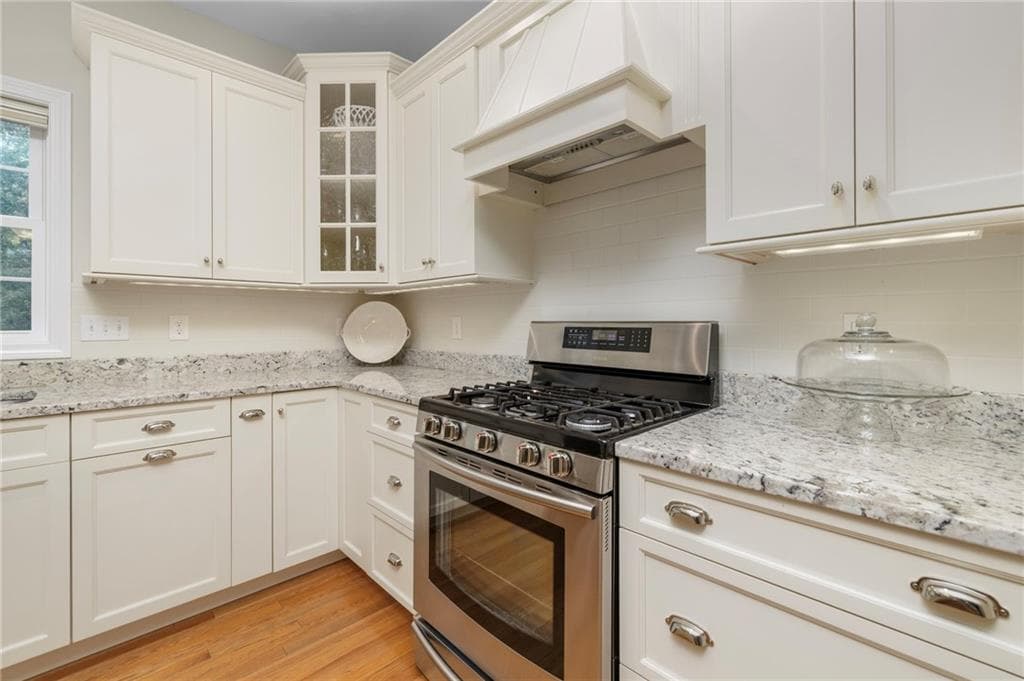 Single Family Residence at 26 TIMBER Trail, Coventry, photo 10 of 50