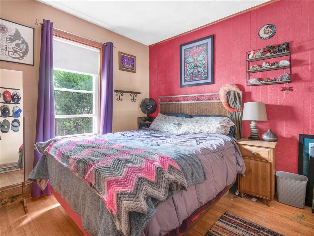 Single Family Residence at 203 Wendell Road, Warwick, photo 7 of 13