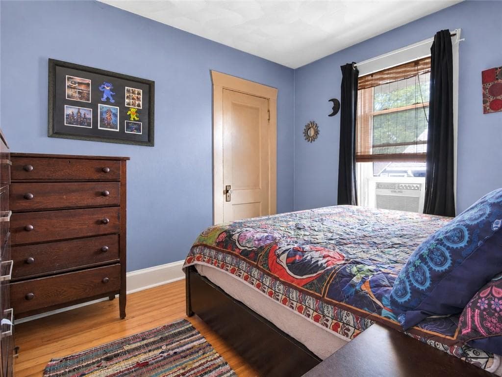 Single Family Residence at 203 Wendell Road, Warwick, photo 8 of 13