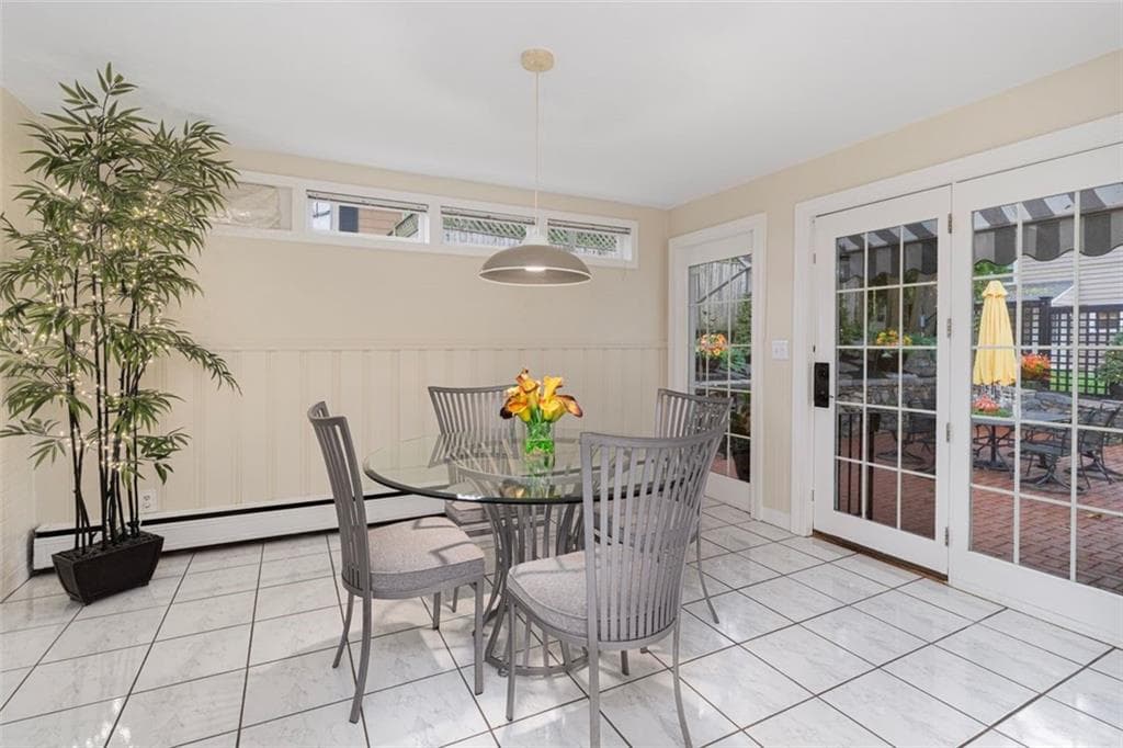 Single Family Residence at 60 Alhambra Circle, Cranston, photo 16 of 46