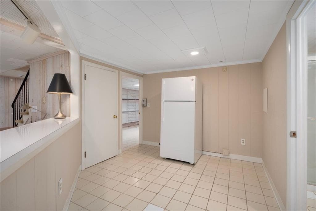 Single Family Residence at 60 Alhambra Circle, Cranston, photo 31 of 46