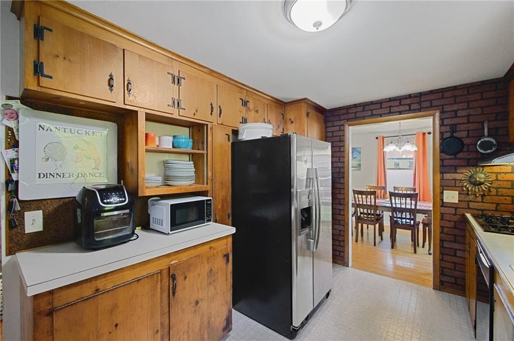 Single Family Residence at 24 Parkside Way, North Kingstown, photo 14 of 26