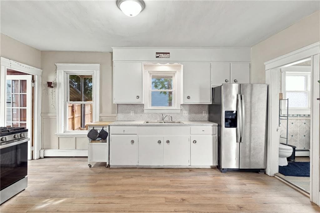 Single Family Residence at 297 Burnside Avenue, Woonsocket, photo 5 of 28