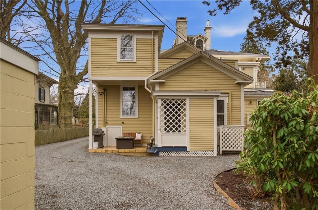 Condominium at 28 Kay Street UNIT 3, Newport, photo 23 of 25