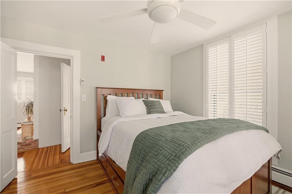 Condominium at 28 Kay Street UNIT 3, Newport, photo 14 of 25