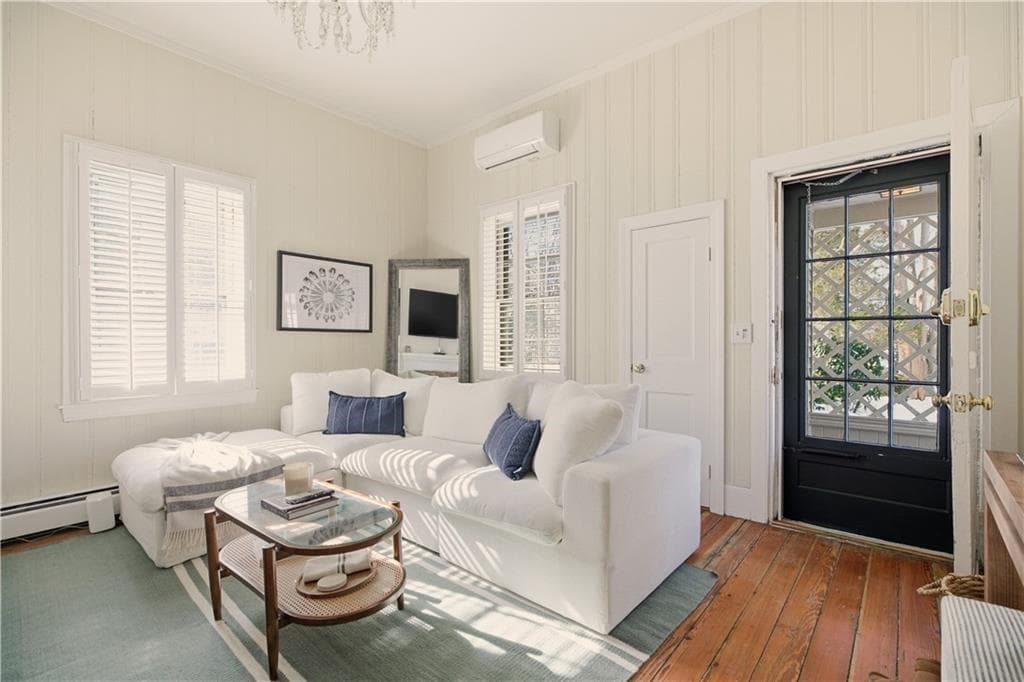 Condominium at 28 Kay Street UNIT 3, Newport, photo 18 of 25