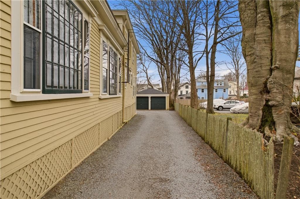 Condominium at 28 Kay Street UNIT 3, Newport, photo 21 of 25