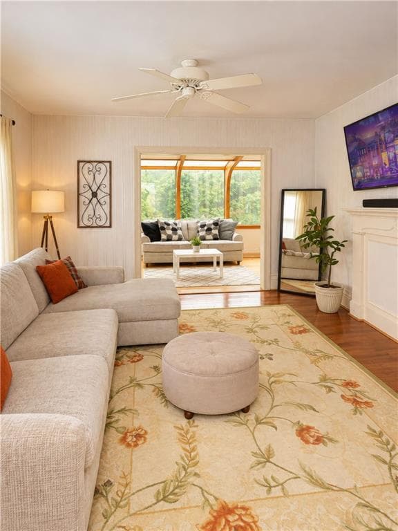 Single Family Residence at 307 Slocum Road, Dartmouth, photo 15 of 48