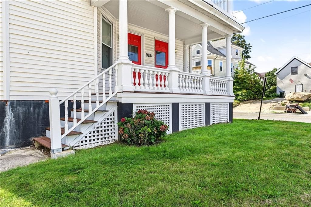 Multi Family at 986 Smith Street, Providence, photo 6 of 31
