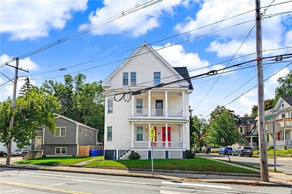 Multi Family at 986 Smith Street, Providence, photo 5 of 31