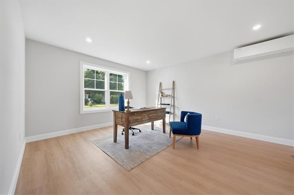 Single Family Residence at 67 Kenway Avenue, Warwick, photo 28 of 48