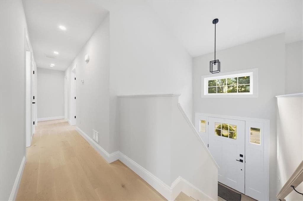 Single Family Residence at 67 Kenway Avenue, Warwick, photo 14 of 48