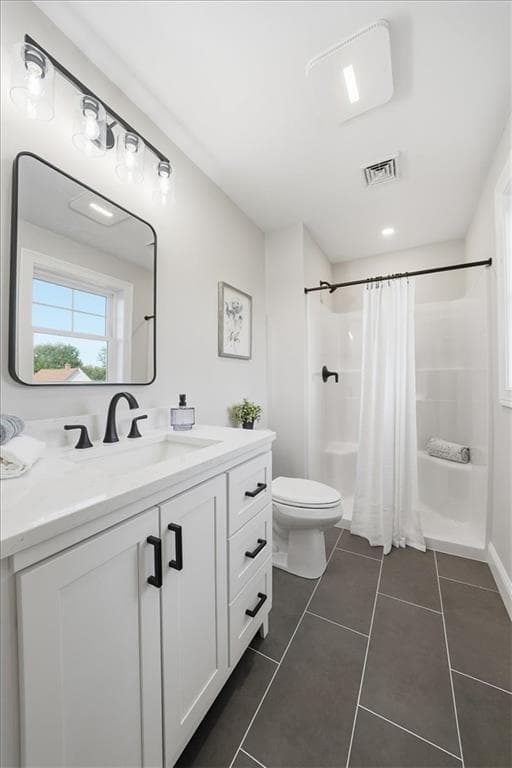 Single Family Residence at 67 Kenway Avenue, Warwick, photo 18 of 48