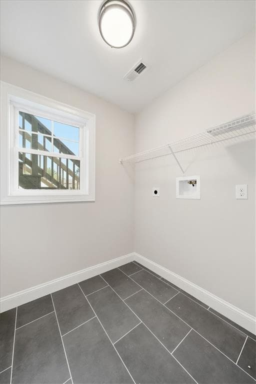 Single Family Residence at 67 Kenway Avenue, Warwick, photo 35 of 48