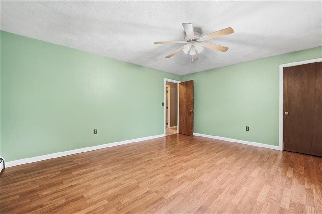 Condominium at 97 Reed Street, Warwick, photo 22 of 39