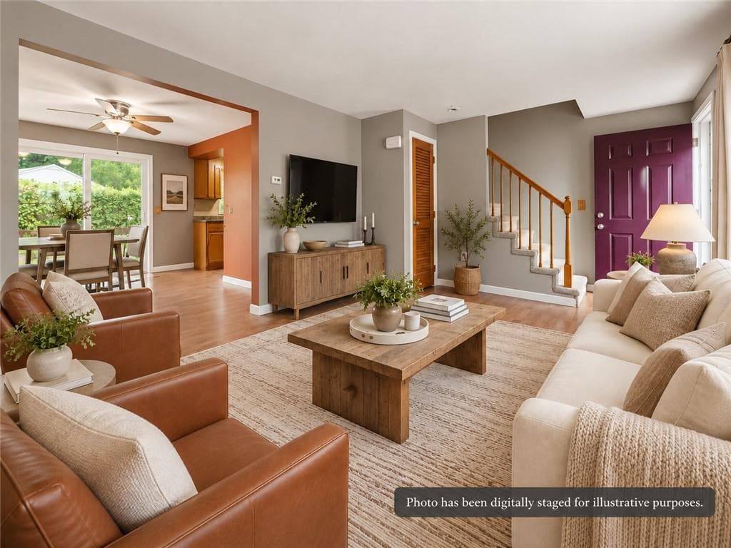 Condominium at 97 Reed Street, Warwick, photo 8 of 39