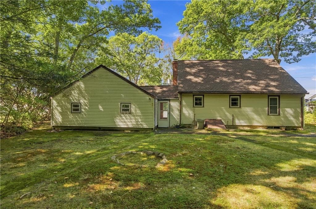 Single Family Residence at 374 Reservoir Road, Burrillville, photo 7 of 38