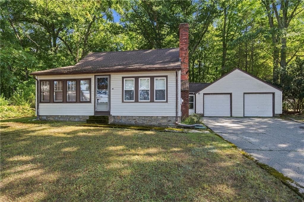 Single Family Residence at 374 Reservoir Road, Burrillville, photo 3 of 38