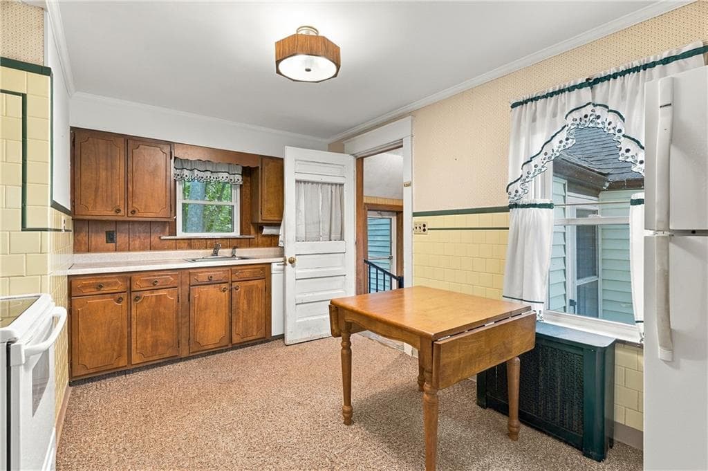 Single Family Residence at 374 Reservoir Road, Burrillville, photo 11 of 38