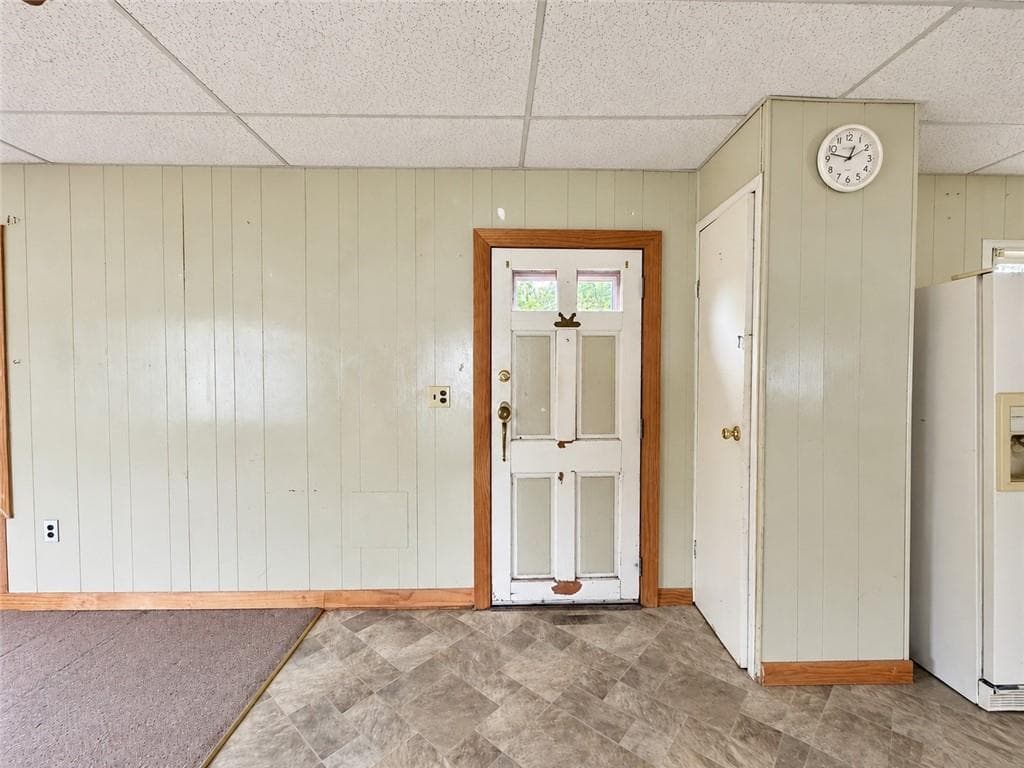 Single Family Residence at 32 Torch Lane, Coventry, photo 11 of 29