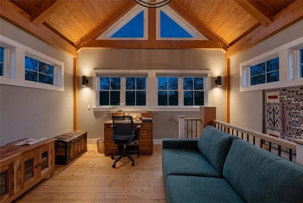Single Family Residence at 18 Fallon Trail, Westerly, photo 13 of 34