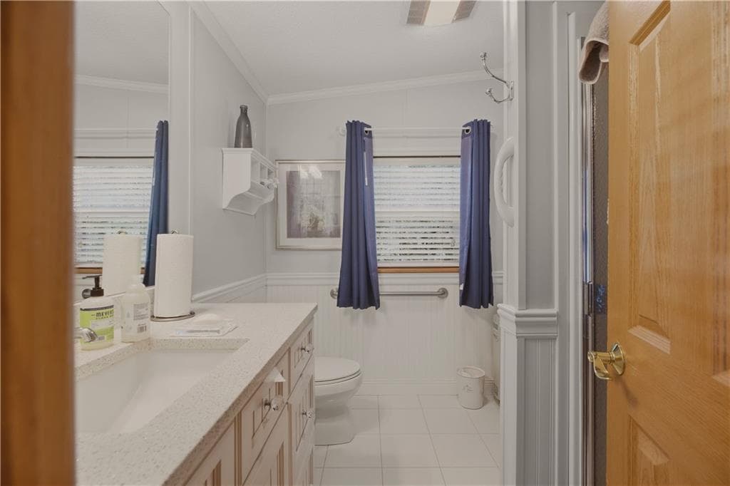 Single Family Residence at 26 Mockingbird Lane, Tiverton, photo 14 of 47