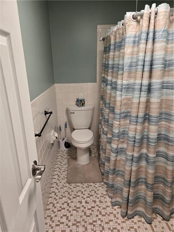 Condominium at 292 PEQUOT Avenue UNIT 4E, New London, photo 27 of 36