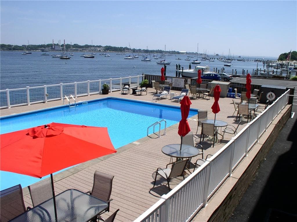 Condominium at 292 PEQUOT Avenue UNIT 4E, New London, photo 16 of 36