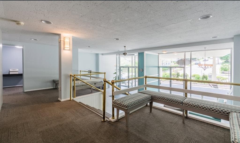 Condominium at 292 PEQUOT Avenue UNIT 4E, New London, photo 11 of 36