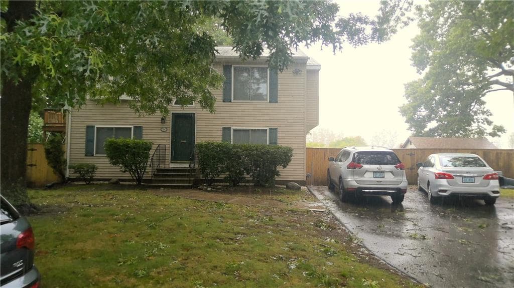 Single Family Residence at 200 Bend Street, Warwick, photo 2 of 24