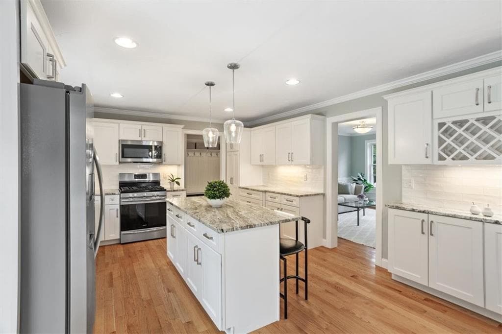 Single Family Residence at 42 E East Lantern Road, Lincoln, photo 13 of 50