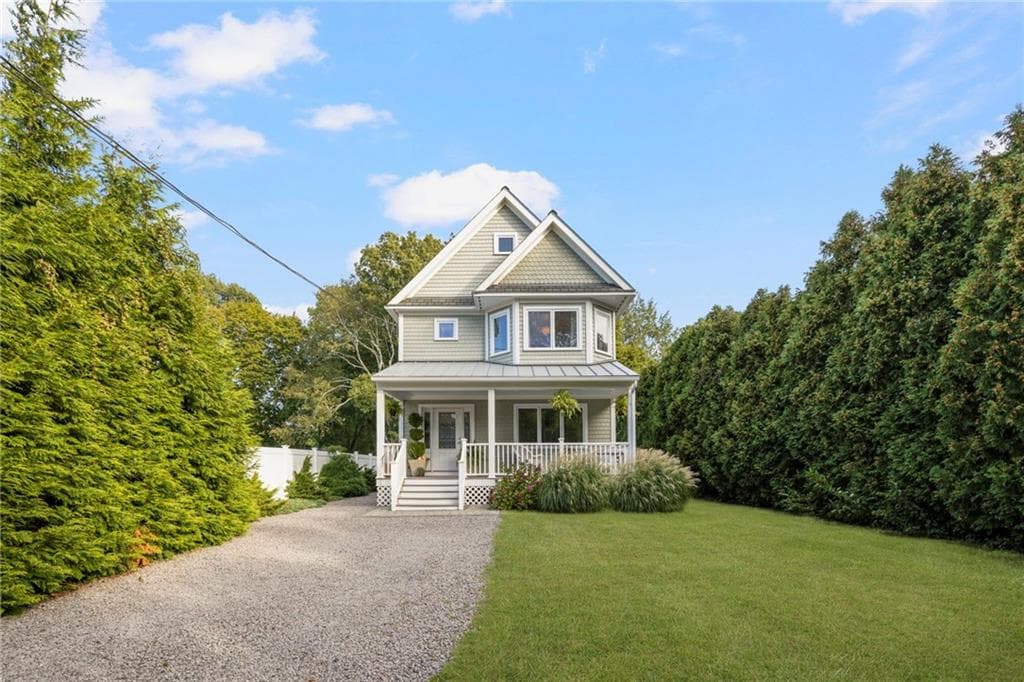 Single Family Residence at 388 Shore acres Avenue, North Kingstown, photo 2 of 31