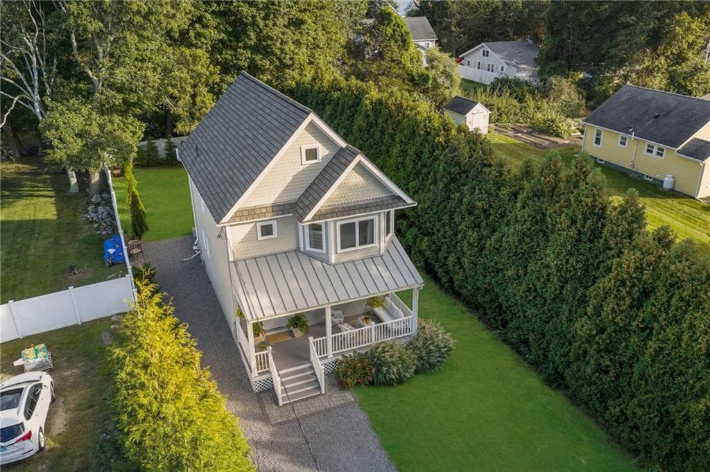 Single Family Residence at 388 Shore acres Avenue, North Kingstown, photo 3 of 31