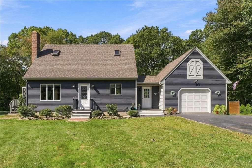 10 Erin Drive