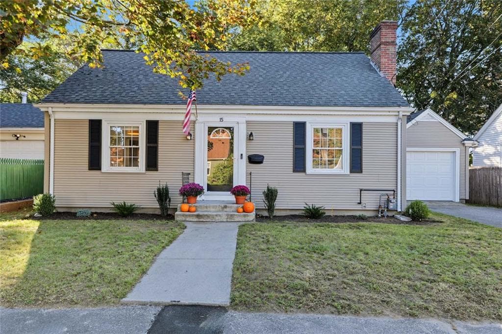 Single Family Residence at 15 River Road, Lincoln, photo 3 of 47