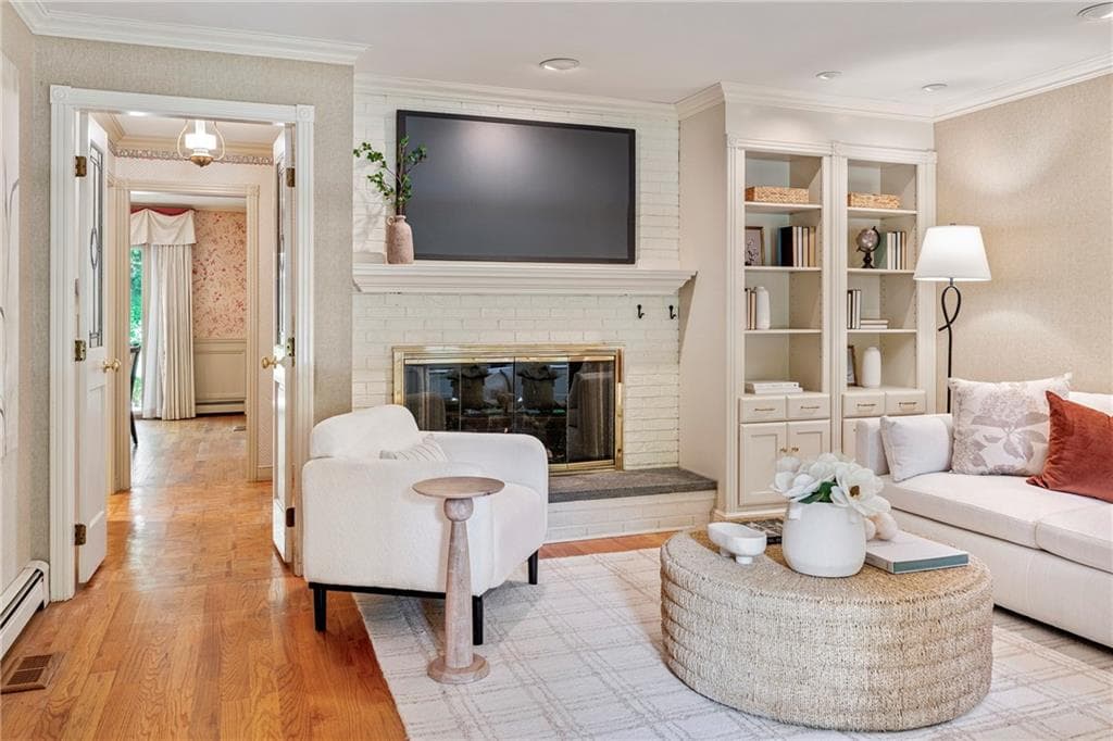 Single Family Residence at 3 Lighthouse Lane, Barrington, photo 6 of 39