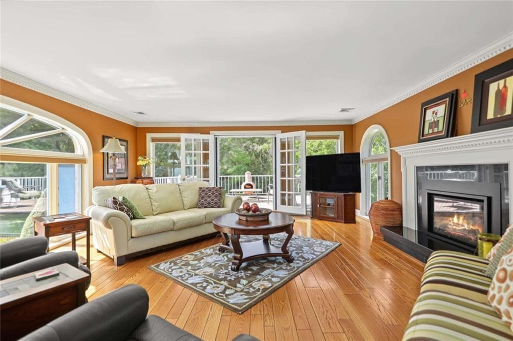 Single Family Residence at 65 Viva Way, Woonsocket, photo 10 of 47