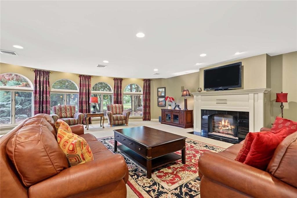 Single Family Residence at 65 Viva Way, Woonsocket, photo 31 of 47