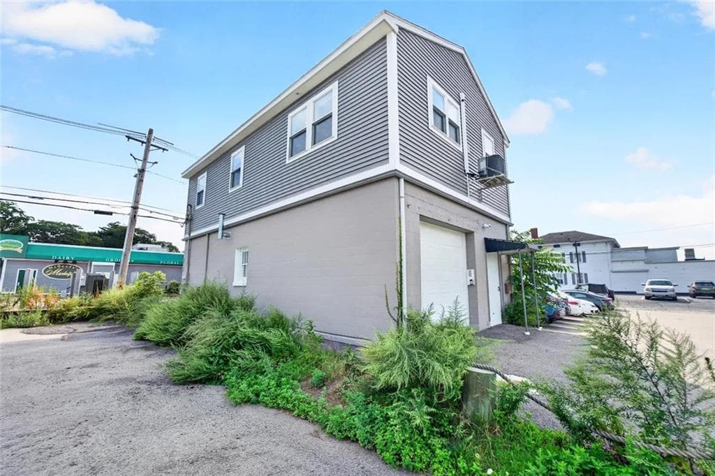 Single Family Residence at 115 Main Street, Westerly, photo 26 of 28
