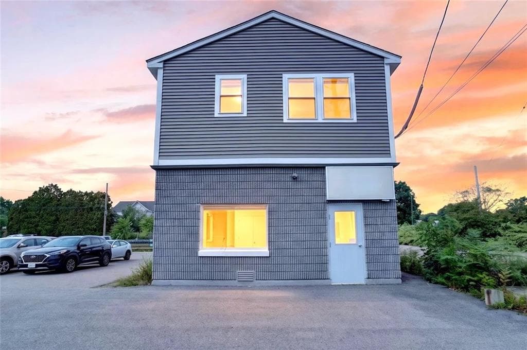 Single Family Residence at 115 Main Street, Westerly, photo 22 of 28