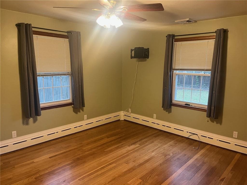 Single Family Residence at 456 Elm Street, Warwick, photo 13 of 32