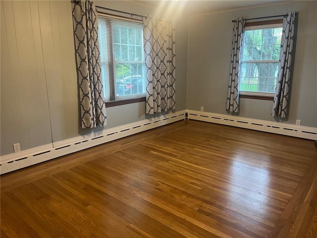 Single Family Residence at 456 Elm Street, Warwick, photo 9 of 32