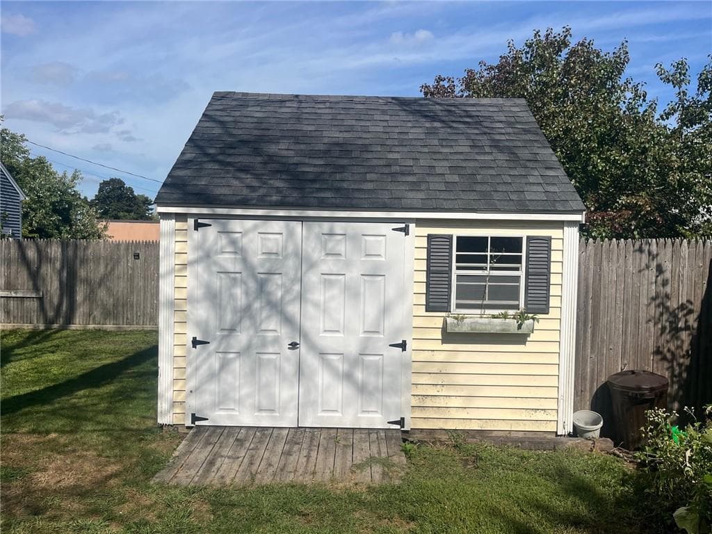 Single Family Residence at 456 Elm Street, Warwick, photo 29 of 32